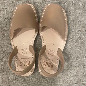 Like New Authentic Arvarcas Pons